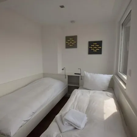 Haus Germania, Penthouse S3 Apartman *